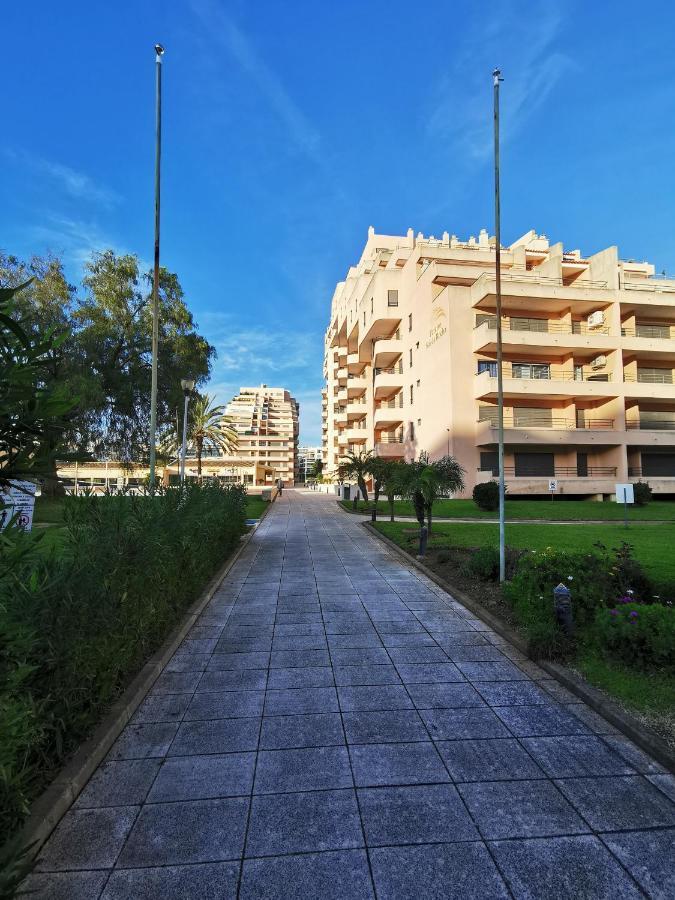 Apartamento Logement Terrain De Tennis/Piscine 800M De La Mer Portimão Exterior foto